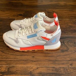 Reebok Classic Leather Sneaker, Women’s Size 7.5